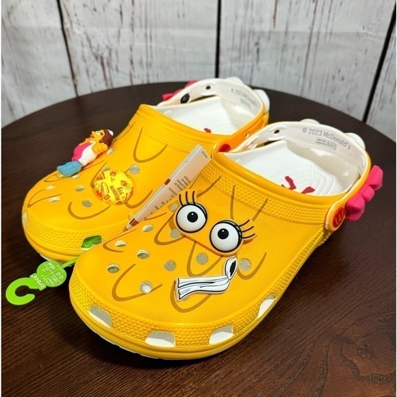 CROCS X MCDONALD’S classic Clog sold out! Size 9 Men’s 11 Women’s - Picture 3 of 10